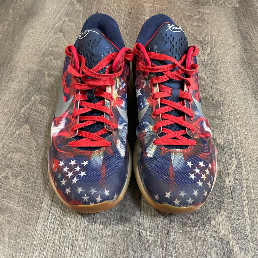 Kobe 10 Independence Day size 12